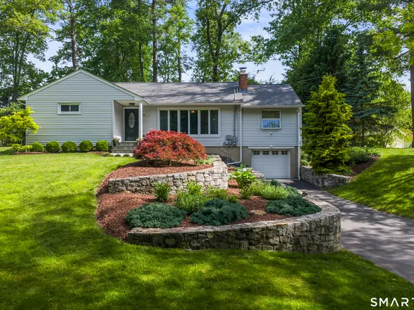 24 Beechwood Drive, Newtown, CT 06482