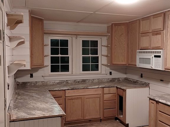 3rd image of 32557 Highway 431 S
