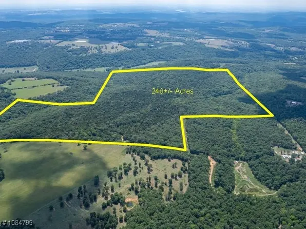 Village Dr, Van Buren, AR 72956