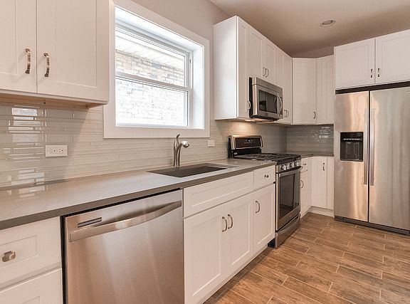 4th image of 5013 W Parker Ave
