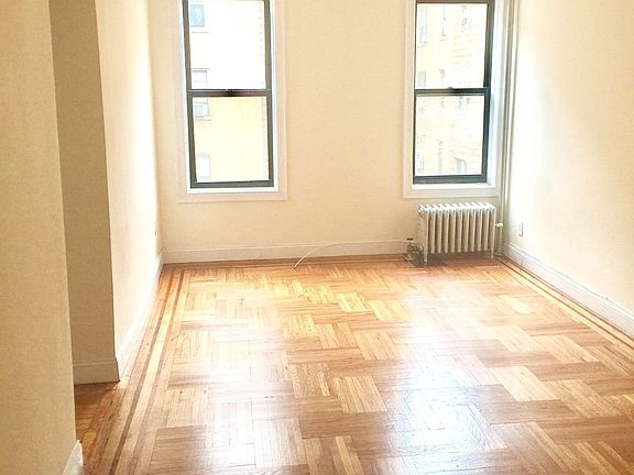 5th image of 3115 Brighton 6th St #3