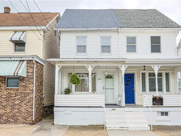 233 W Hazard St, Summit Hill, PA 18250