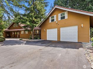 41 E Westlake Place, Allyn, WA 98524