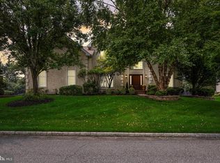 144 Country Club Dr, Moorestown, NJ 08057