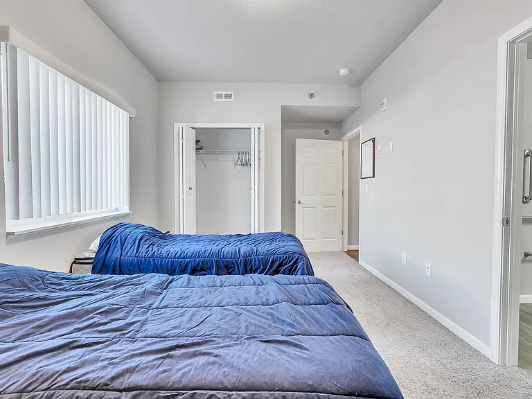 Willow Falls Apartments — Photo 5