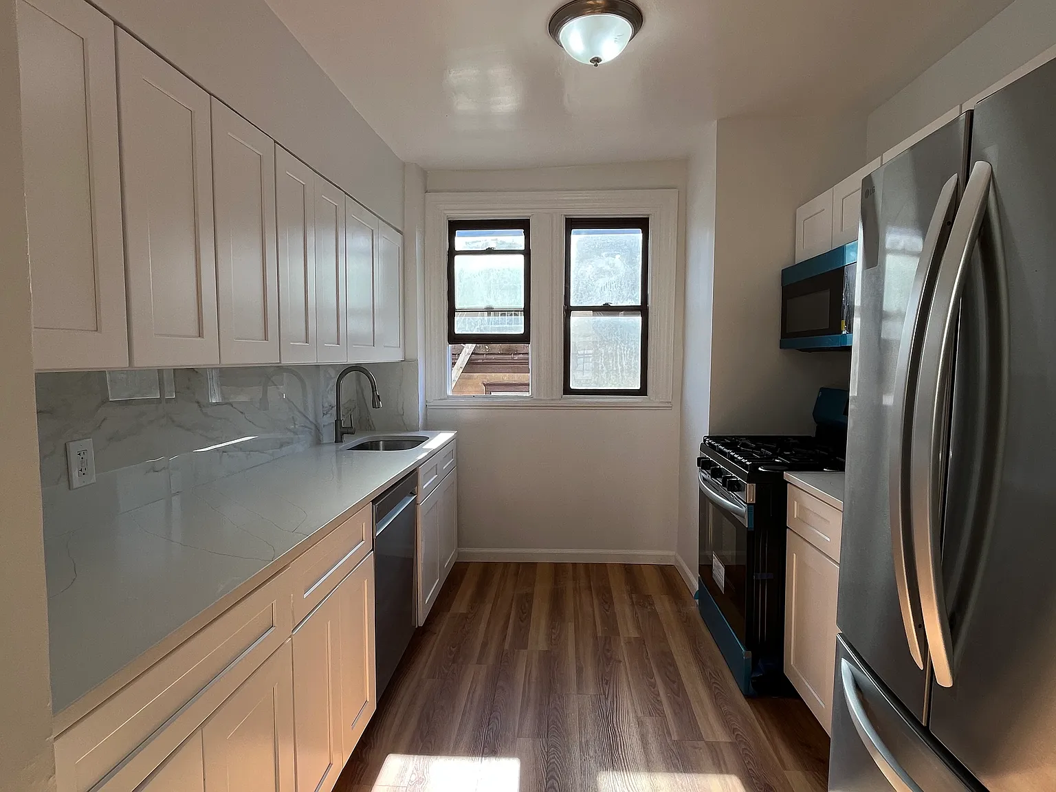 Villa Ave, Yonkers — Photo 4