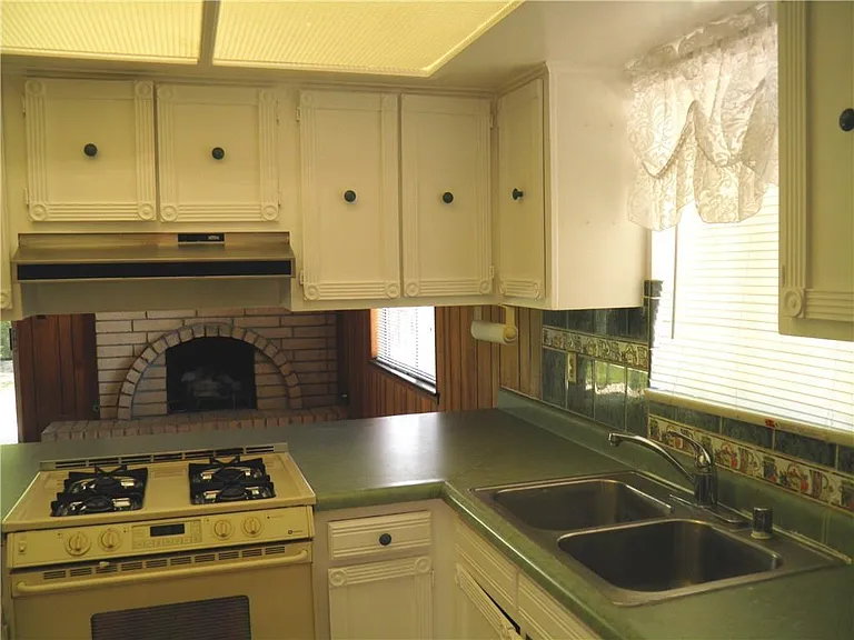 316 Pageant Ct — Photo 5