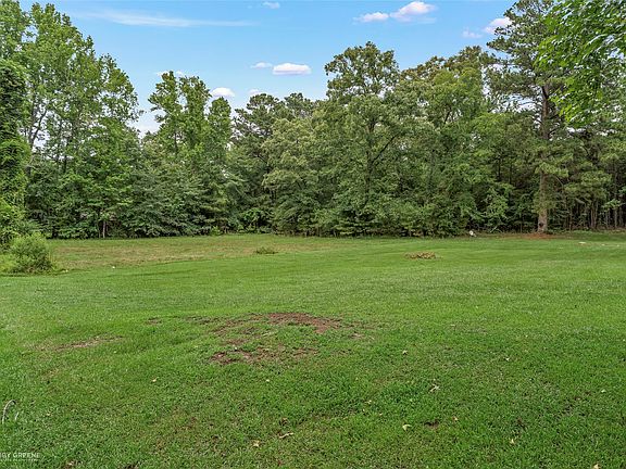 2nd image of 175 Magnolia Rd