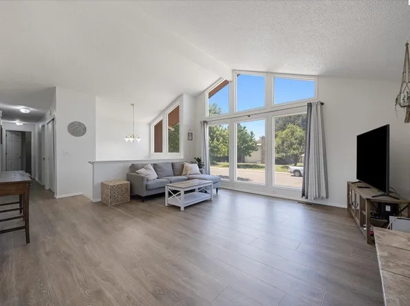 2132 Cascade Ave, Richland, WA 99354
