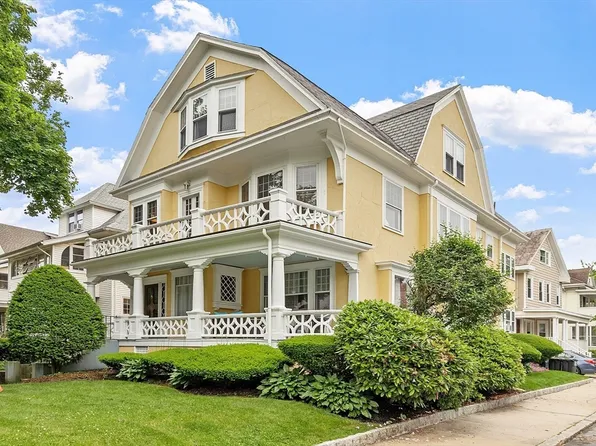 52 Powder House Blvd #2, Somerville, MA 02144