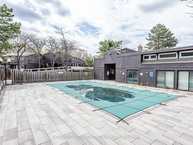 6855 Glen Erin Dr #15 — Photo 22