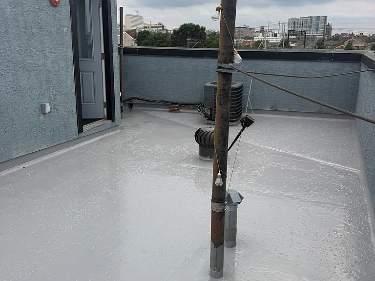 811 N Franklin St #3F — Photo 14