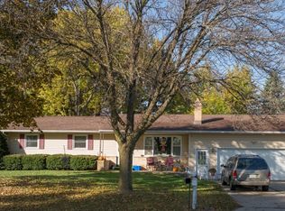 125 13th St, Prairie Du Sac, WI 53578