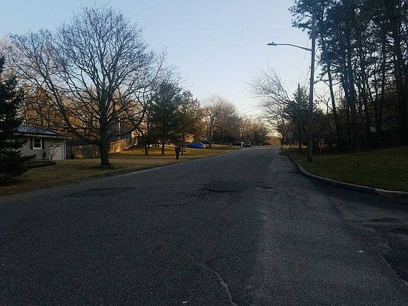 5th image of 167 Eagle Hill Ct