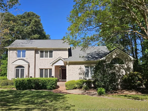 275 Courtyard Ln, Fayetteville, NC 28303