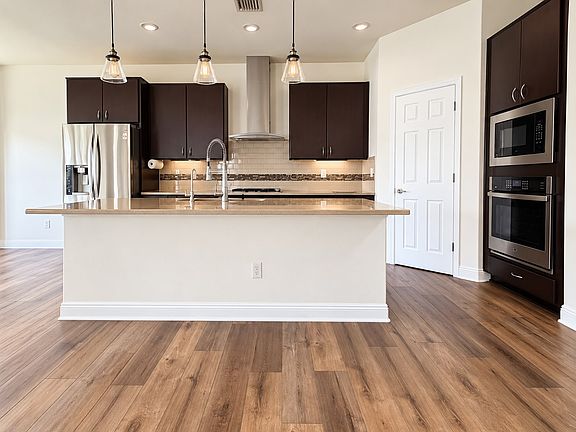 5th image of 1029 Alberro Ave