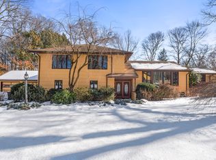 76 Don Bob Rd, Stamford, CT 06903