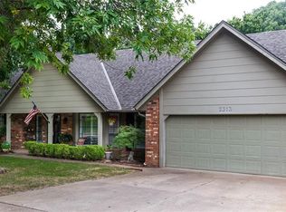 2313 Yorkshire Dr, Edmond, OK 73013