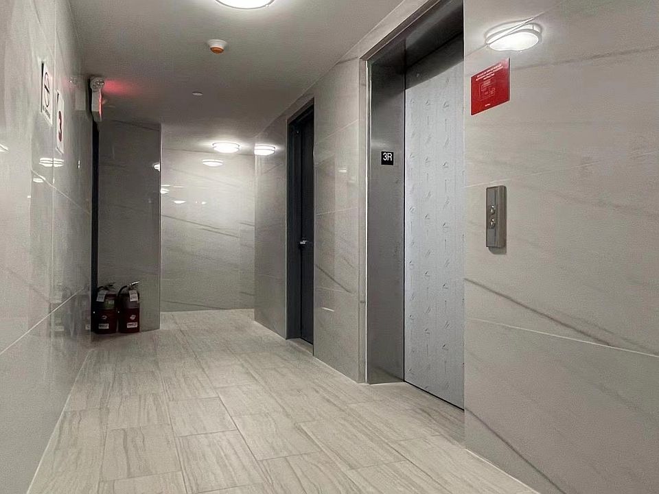 1st image of 132 27th Ave #41-8