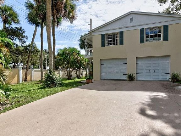 5th image of 646 Flamevine Ln