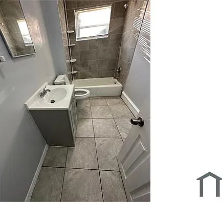 1555 W 7th St — Photo 30