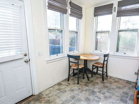 3rd image of 251 E Blake Ave