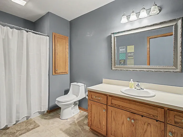 4615 Springview Dr — Photo 14