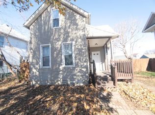 1426 W 15th St, Davenport, IA