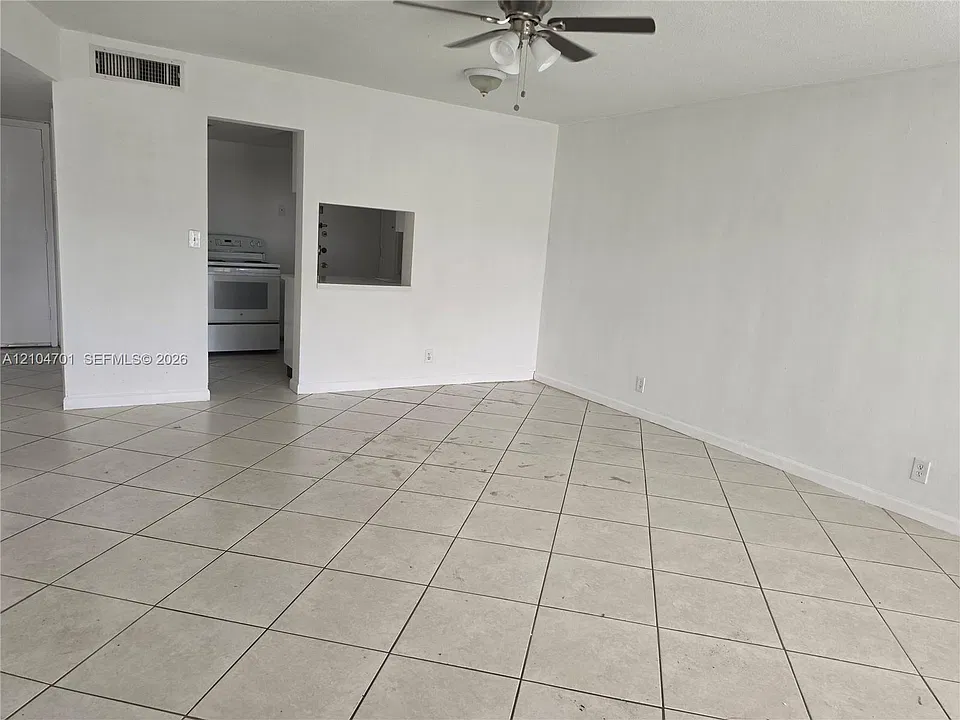 16701 NE 14th Ave #115