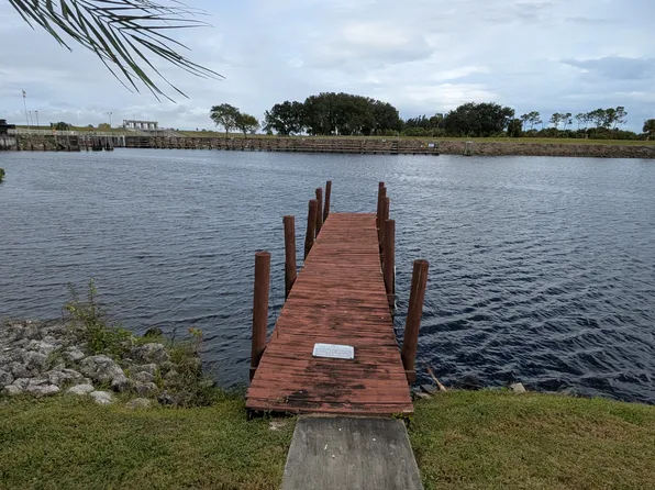 847 Yacht Club Way, Moore Haven, FL 33471