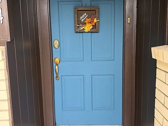 4th image of 2824 Metz Dr