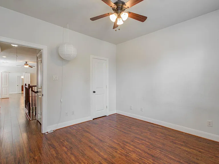 10205 Brooktree Dr — Photo 25