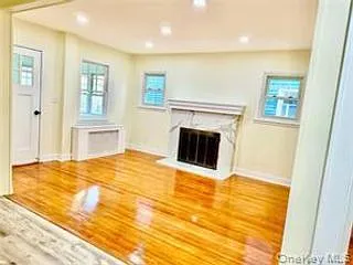 48 Lincoln St — Photo 3