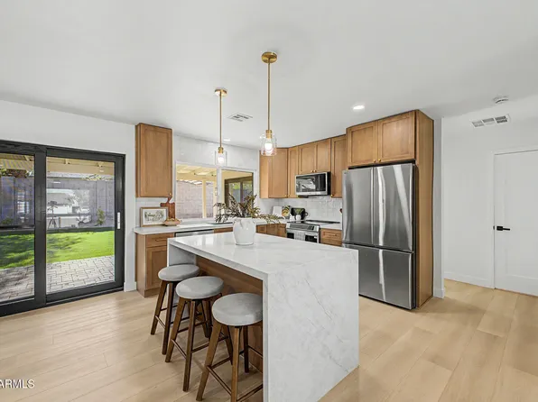 11206 N 26TH Place, Phoenix, AZ 85028