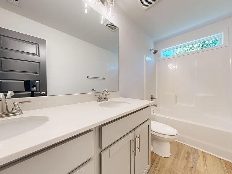 Quinn Residences at Dorchester Place — Photo 167