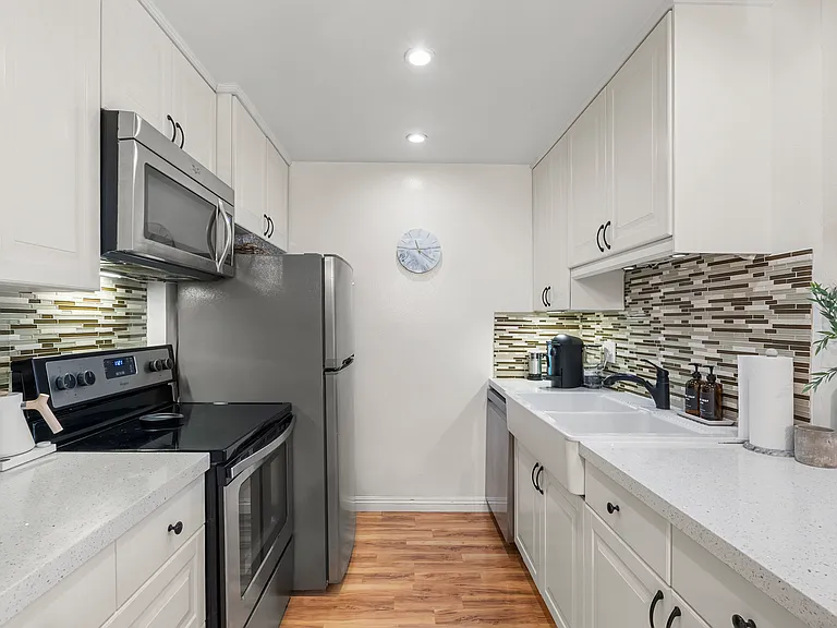 7742 Redlands St #H1027 — Photo 3