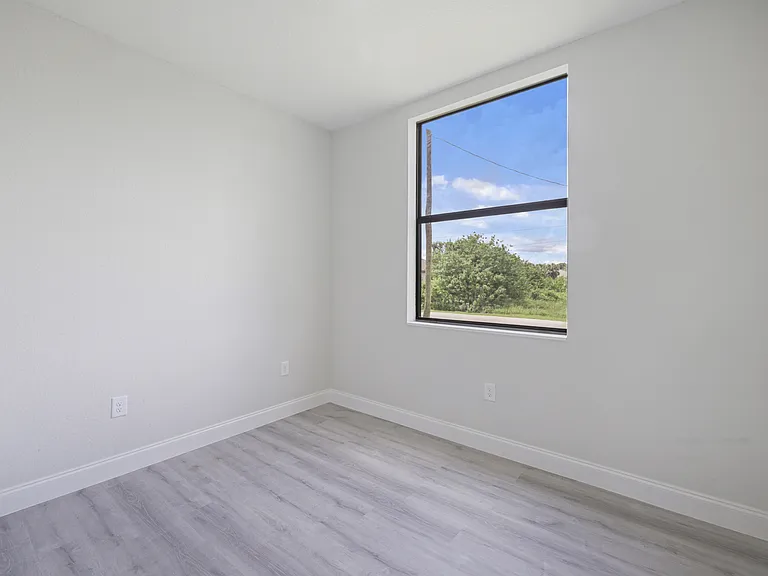 3216 53rd St W — Photo 15