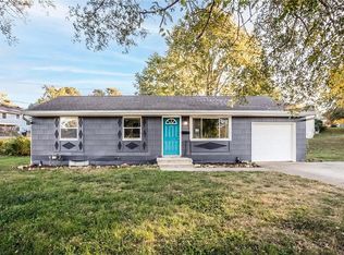 16000 E 32nd St S, Independence, MO 64055