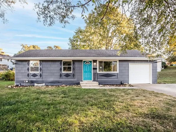 16000 E 32nd St S, Independence, MO 64055