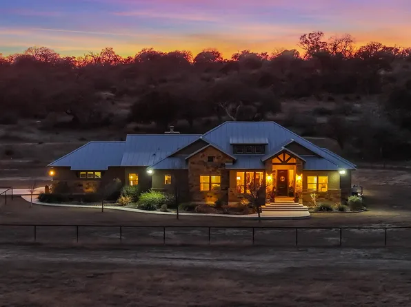 3065 CYPRESS CREEK RD, Comfort, TX 78013