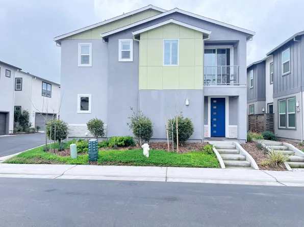 9918 Del Surf Ln, Elk Grove, CA 95757