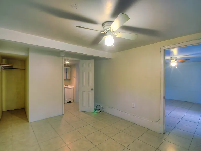 3035 Melton St N #1/2 — Photo 22
