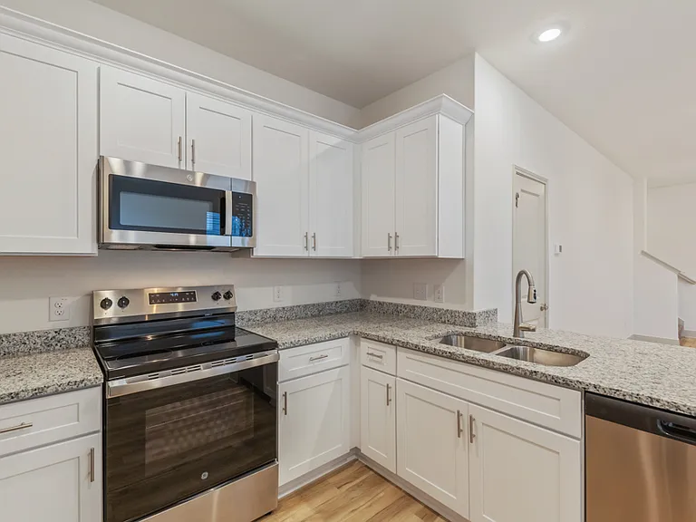 7612 Briarwood Pass #101 — Photo 10