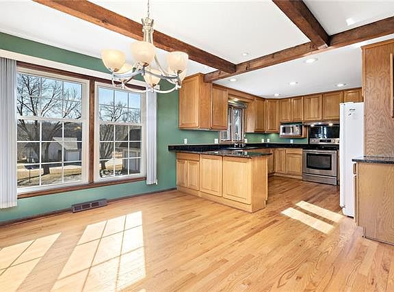 4th image of 8930 Millstone Dr