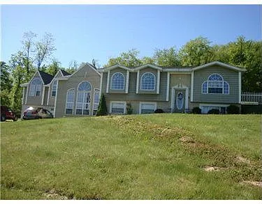 1634 Grindstone Rd photo 1