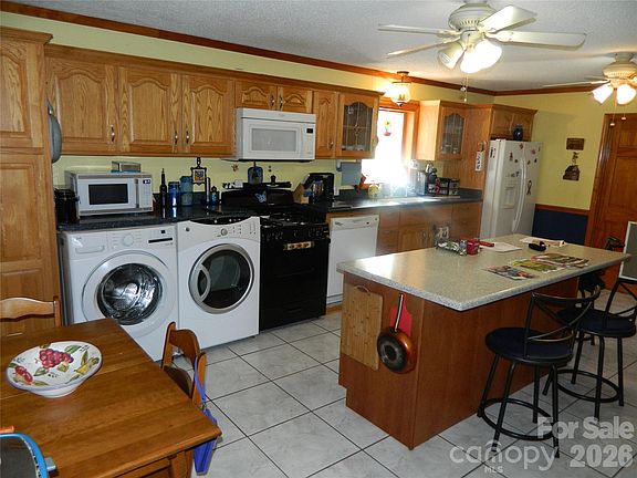 4th image of 2797 Playmore Beach Rd NW