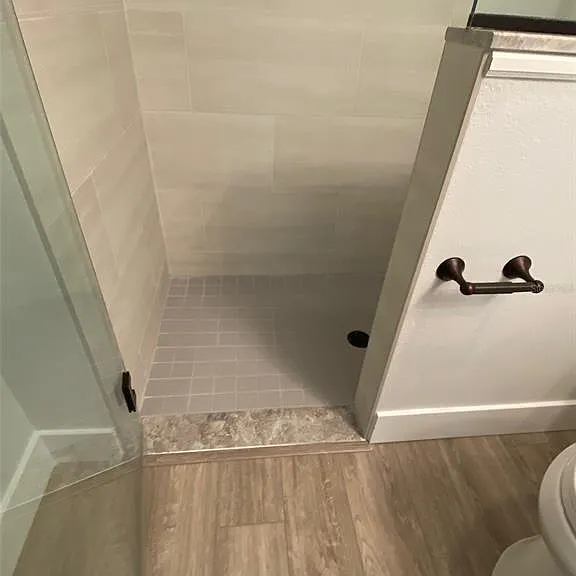 2933 Maiden Ln — Photo 18