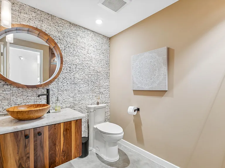 914 E Osborn Rd #303 — Photo 15