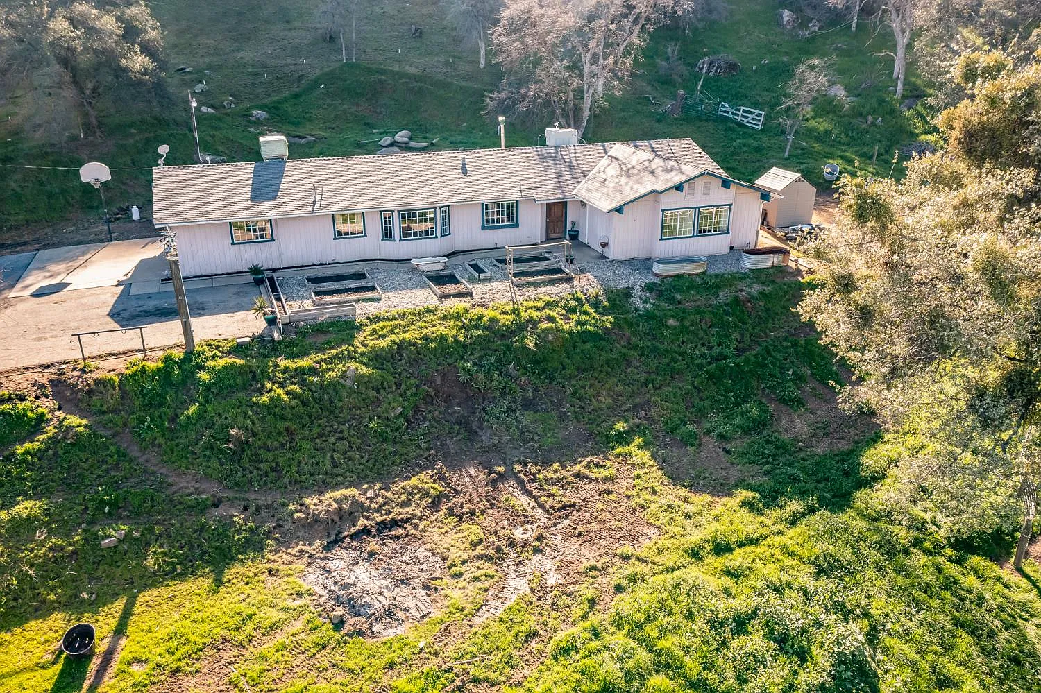 28947 Spring Valley Rd photo 1