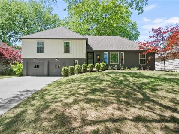 9004 Horton St, Overland Park, KS 66207